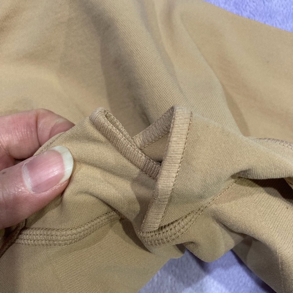 SKIMS NWOT Seamless Shorts Mid Thigh Butt Lifting Color Clay XXS, XS, S, M - Picture 7 of 11